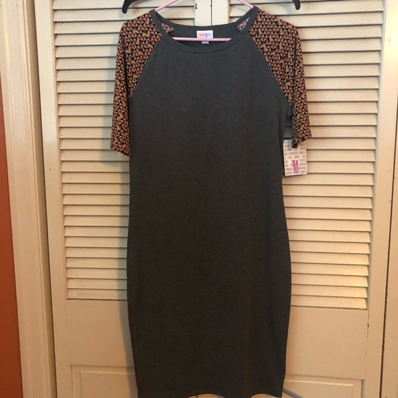 LuLaRoe Dresses & Skirts - Lularoe Julia dress